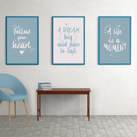 Постер A life is a moment